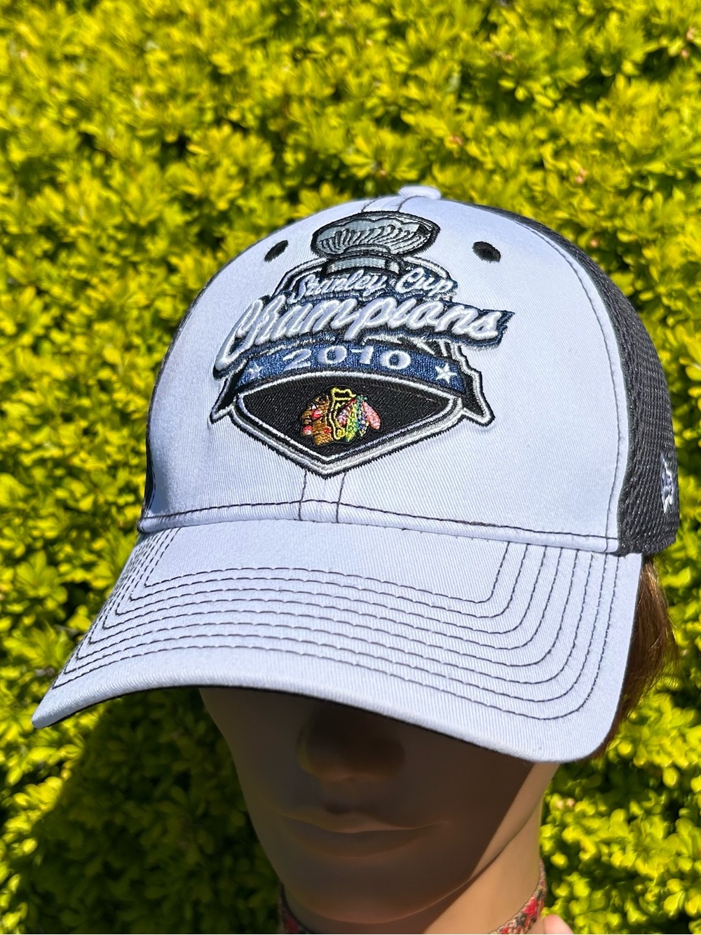 Vintage 2010 Chicago Blackhawks Stanley Cup New Era fitted flex fit hat cap NHL